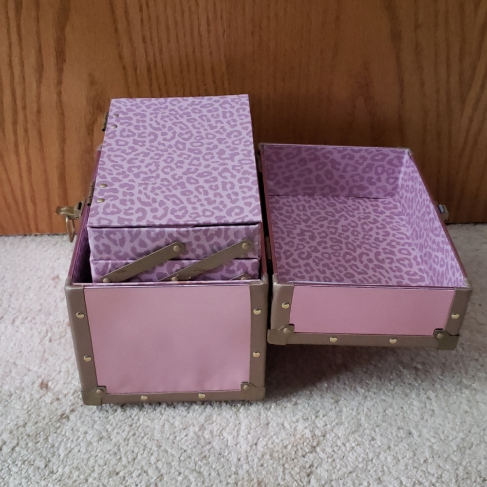 Pink Makeup Case - Picture 3 of 6